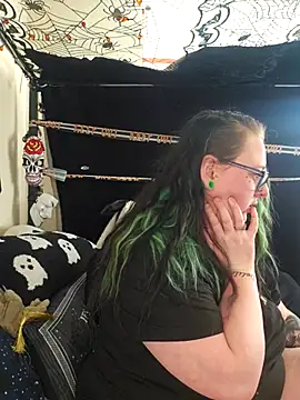 Snapshot of Bunny_Cummings chatting on November 2025 11:33:01 AM Bunny Cummings online show from November 2025 11:33:01 AM