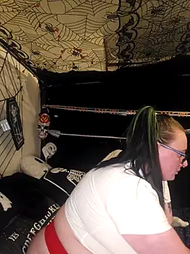 Snapshot of Bunny_Cummings chatting on November 2025 10:21:02 PM Bunny Cummings online show from November 2025 10:21:02 PM