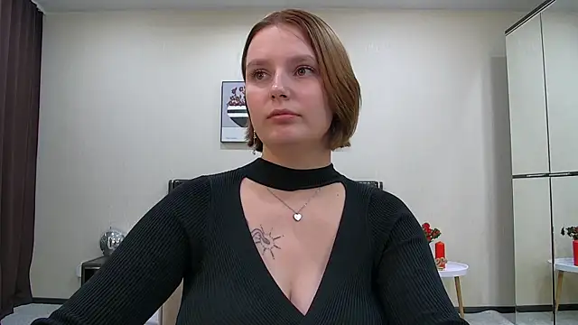 Snapshot of DianeMills chatting on January 2025 01:16:02 AM DianeMills online show from January 2025 01:16:02 AM