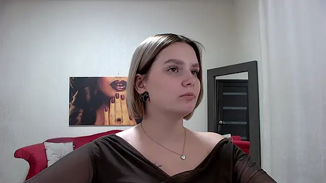 Snapshot of DianeMills chatting on February 2025 02:38:02 PM DianeMills online show from February 2025 02:38:02 PM