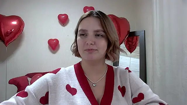 Snapshot of DianeMills chatting on February 2025 04:44:01 AM DianeMills online show from February 2025 04:44:01 AM