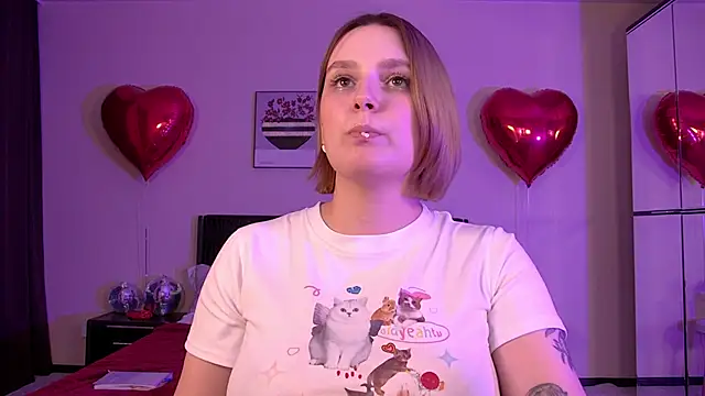 Snapshot of DianeMills chatting on February 2025 01:14:02 AM DianeMills online show from February 2025 01:14:02 AM