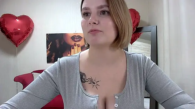 Snapshot of DianeMills chatting on February 2025 05:34:01 AM DianeMills online show from February 2025 05:34:01 AM