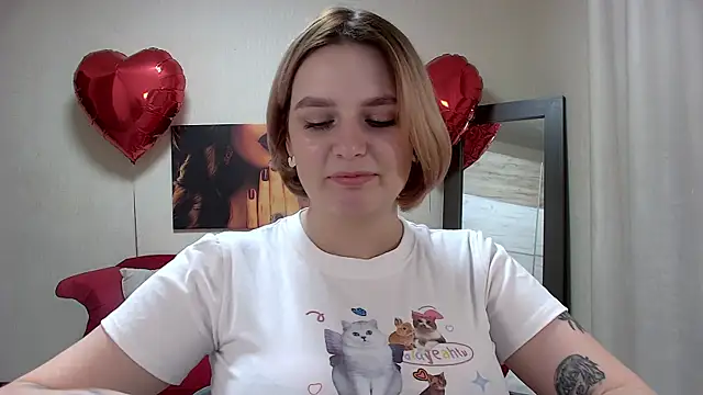 Snapshot of DianeMills chatting on February 2025 07:58:02 PM DianeMills online show from February 2025 07:58:02 PM