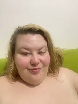 Snapshot of Busty-BBW-Emilie chatting on January 2025 12:21:02 AM Busty-BBW-Emilie online show from January 2025 12:21:02 AM