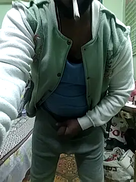 Snapshot of ShelfyOfferer chatting on March 2025 11:31:01 PM ShelfyOfferer online show from March 2025 11:31:01 PM