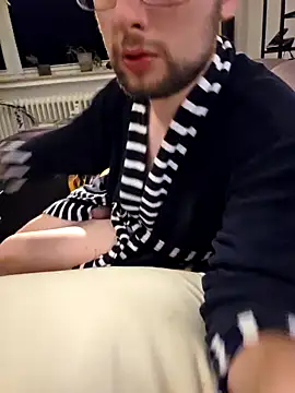 Snapshot of tipico0799 chatting on October 2025 05:06:02 AM tipico0799 online show from October 2025 05:06:02 AM