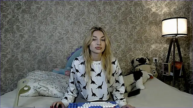 Ella Milla online show from September 2025 02:06:02 PM