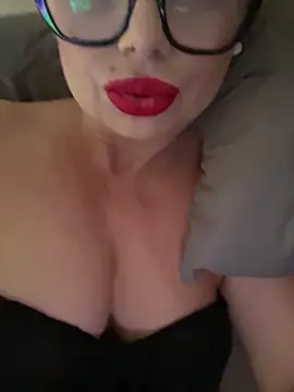 Snapshot of luna_14 chatting on November 2025 01:29:02 PM luna 14 online show from November 2025 01:29:02 PM