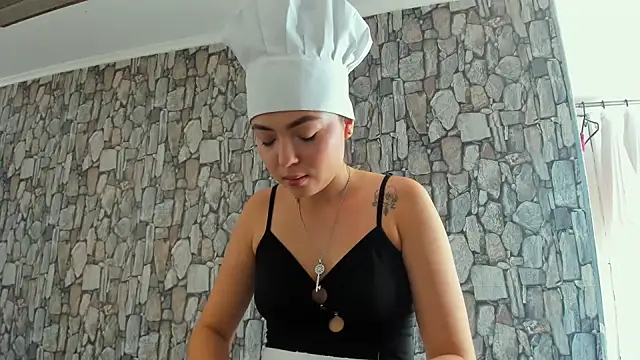 azumi cutiepie  online show from December 2024 08:05:02 PM