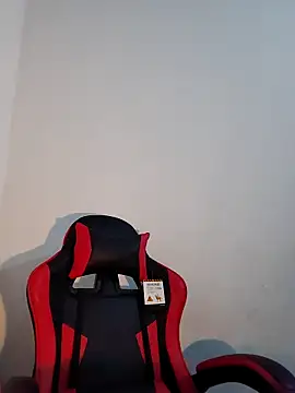 Celeste camila18 online show from September 2025 09:47:02 PM