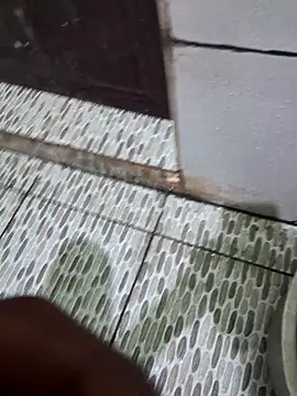 uthaman2271 online show from October 2025 05:03:01 PM