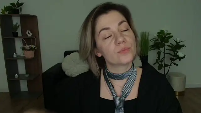 MariaSttone online show from December 2024 11:54:01 AM