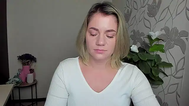 MariaSttone online show from October 2025 10:08:02 PM