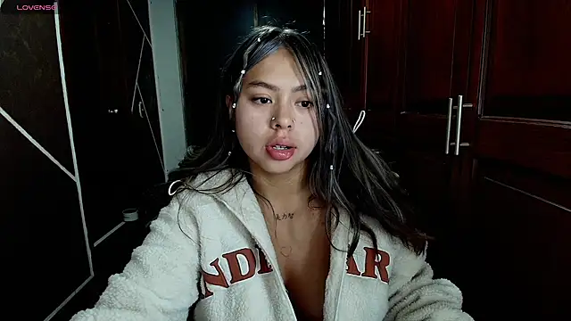 AntonellaRosee  online show from March 2025 12:00:01 PM