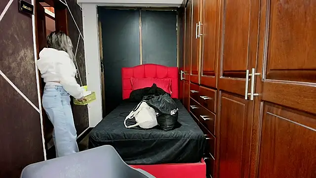 AntonellaRosee  online show from March 2025 11:41:01 AM