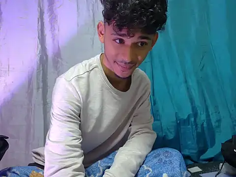 Luckbigcock64 online show from December 2024 09:31:01 AM