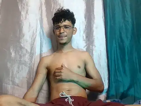 Luckbigcock64 online show from January 2025 01:03:01 PM