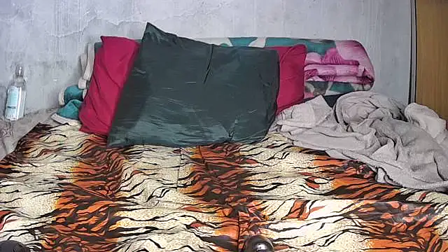 Sexyebonyxxx87 online show from October 2025 07:14:02 PM