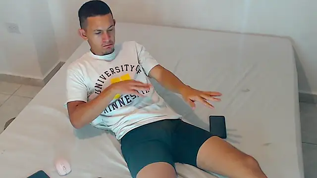 Snapshot of meridandwither chatting on February 2025 10:10:02 AM meridandwither online show from February 2025 10:10:02 AM