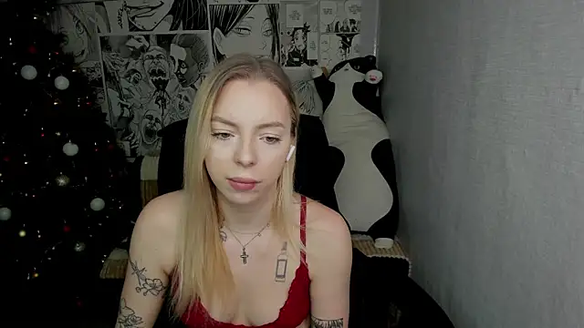 Martha Cameron online show from December 2024 11:08:02 PM