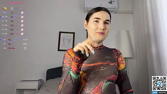 Maria Bowie online show from December 2024 09:18:02 AM