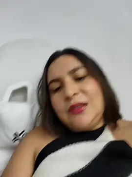 Snapshot of sofiafantasy chatting on December 2024 06:19:01 AM sofiafantasy online show from December 2024 06:19:01 AM