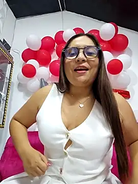 Snapshot of sofiafantasy chatting on February 2025 04:52:01 PM sofiafantasy online show from February 2025 04:52:01 PM