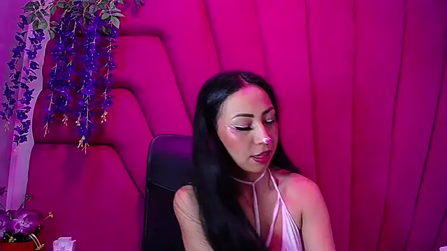 Snapshot of nathalia_pink chatting on October 2025 02:09:01 PM nathalia pink online show from October 2025 02:09:01 PM