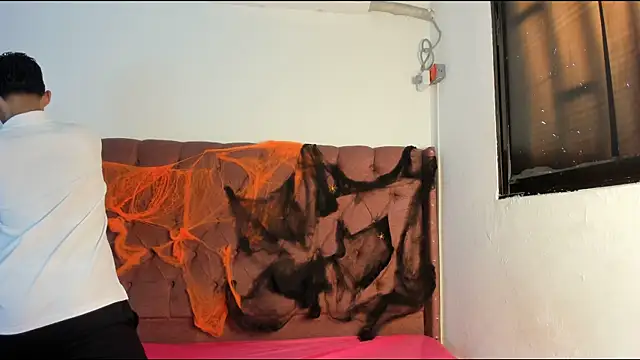 boys yourparty online show from October 2025 01:08:02 PM