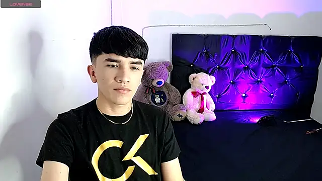 benji hoter online show from October 2025 10:27:02 PM