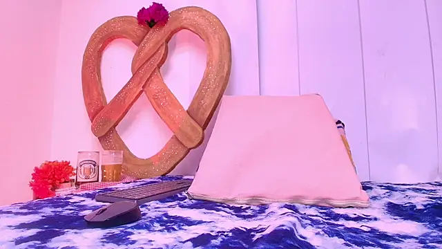 franyelimss online show from September 2025 07:06:02 PM