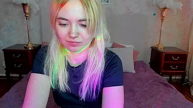 Iriska mini online show from September 2025 07:20:01 AM
