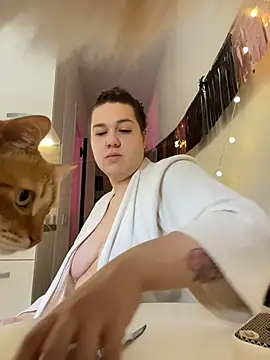 SuzieMurray online show from October 2025 10:58:02 AM