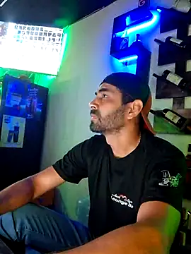 Snapshot of Alsaud1106 chatting on March 2025 12:04:02 AM Alsaud1106 online show from March 2025 12:04:02 AM