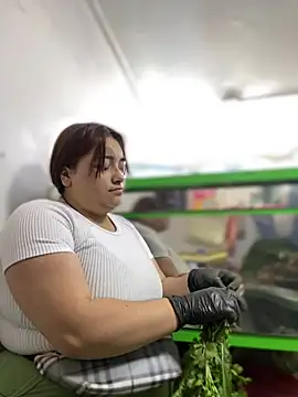 Tatiana O online show from December 2024 04:36:01 PM