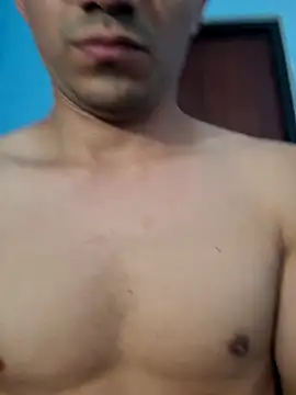 charlesss19 online show from November 2025 10:53:02 PM