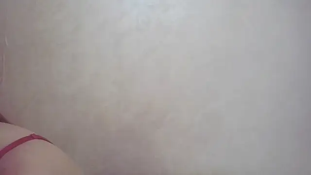 Snapshot of CaitlinaJayne23 chatting on October 2025 06:04:01 AM CaitlinaJayne23 online show from October 2025 06:04:01 AM