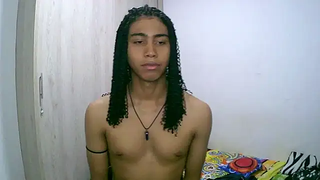 Snapshot of sexy_diamante_ chatting on November 2025 04:29:02 AM sexy diamante online show from November 2025 04:29:02 AM