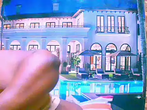 Snapshot of EbonyHotBuns chatting on October 2025 05:38:02 AM EbonyHotBuns online show from October 2025 05:38:02 AM