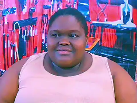 Snapshot of EbonyHotBuns chatting on October 2025 08:20:02 AM EbonyHotBuns online show from October 2025 08:20:02 AM