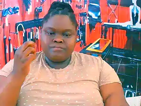 Snapshot of EbonyHotBuns chatting on November 2025 06:31:02 PM EbonyHotBuns online show from November 2025 06:31:02 PM