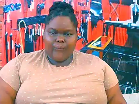 Snapshot of EbonyHotBuns chatting on November 2025 07:36:01 PM EbonyHotBuns online show from November 2025 07:36:01 PM