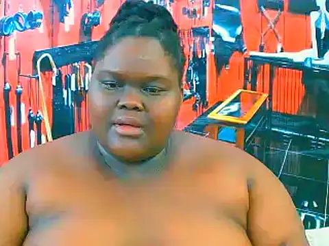 Snapshot of EbonyHotBuns chatting on November 2025 07:46:01 PM EbonyHotBuns online show from November 2025 07:46:01 PM