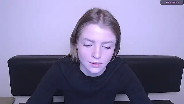 MissOliviaa  online show from December 2024 11:12:02 AM