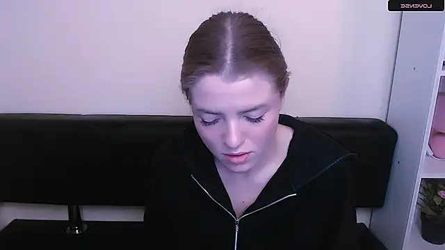 MissOliviaa  online show from January 2025 12:08:01 PM