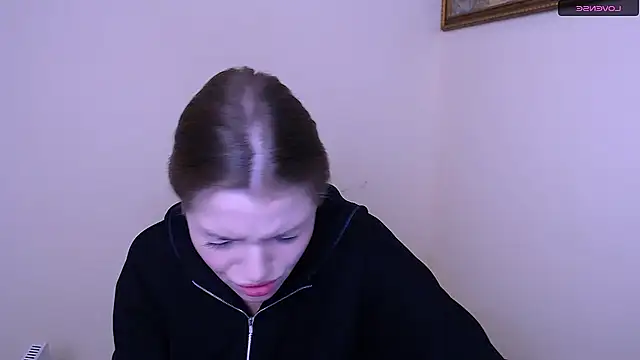 MissOliviaa  online show from January 2025 07:28:01 AM