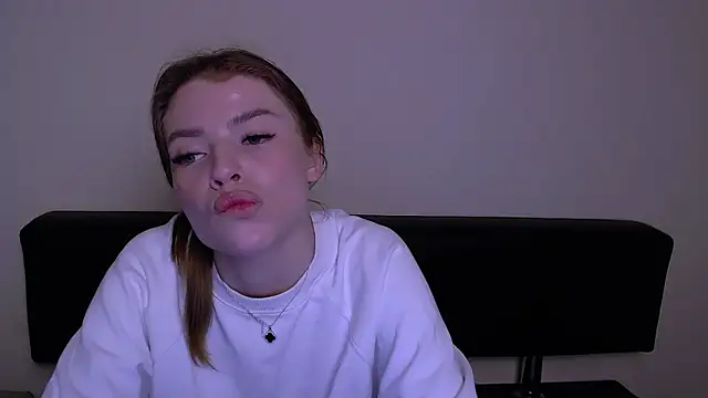 MissOliviaa  online show from March 2025 12:44:02 PM