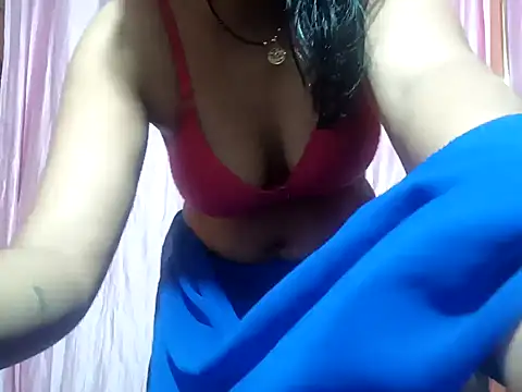 poojaxxx65 online show from December 2024 03:47:02 AM