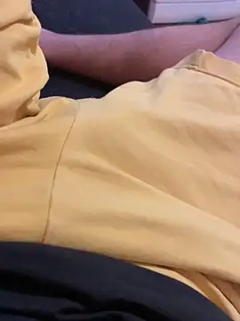 Snapshot of lora19922 chatting on January 2025 09:43:02 PM lora19922 online show from January 2025 09:43:02 PM